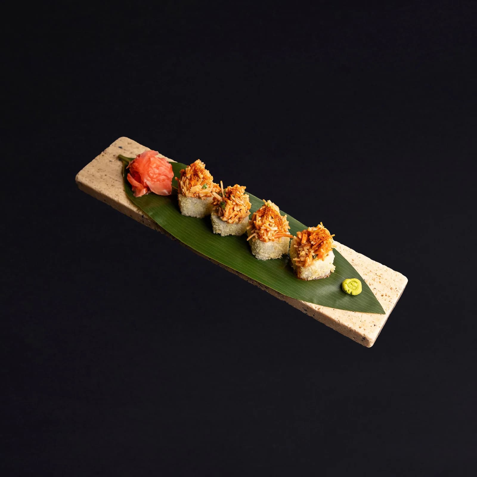 CRISPY CALIFORNIA URAMAKI